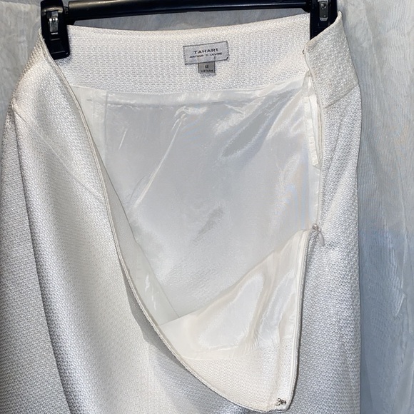 TAHARI ARTHUR S. LEVINE WHITE POLY BL SKIRT SZ 12 - Picture 8 of 13